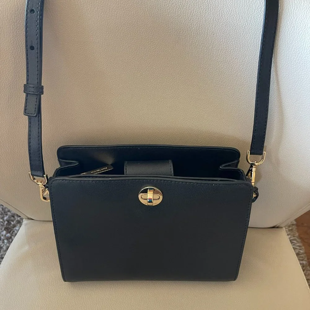 Black Leather Michael Kors Cross Body Purse - Picture 1 of 6